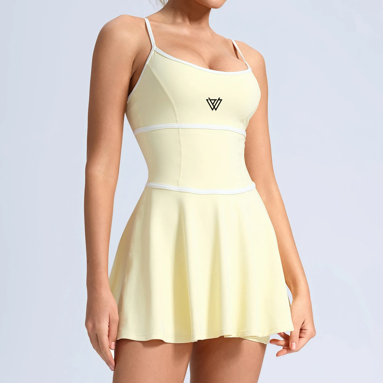Women's Pleated Tennis Dress with Built-In Shorts – Stylish Sportswear
